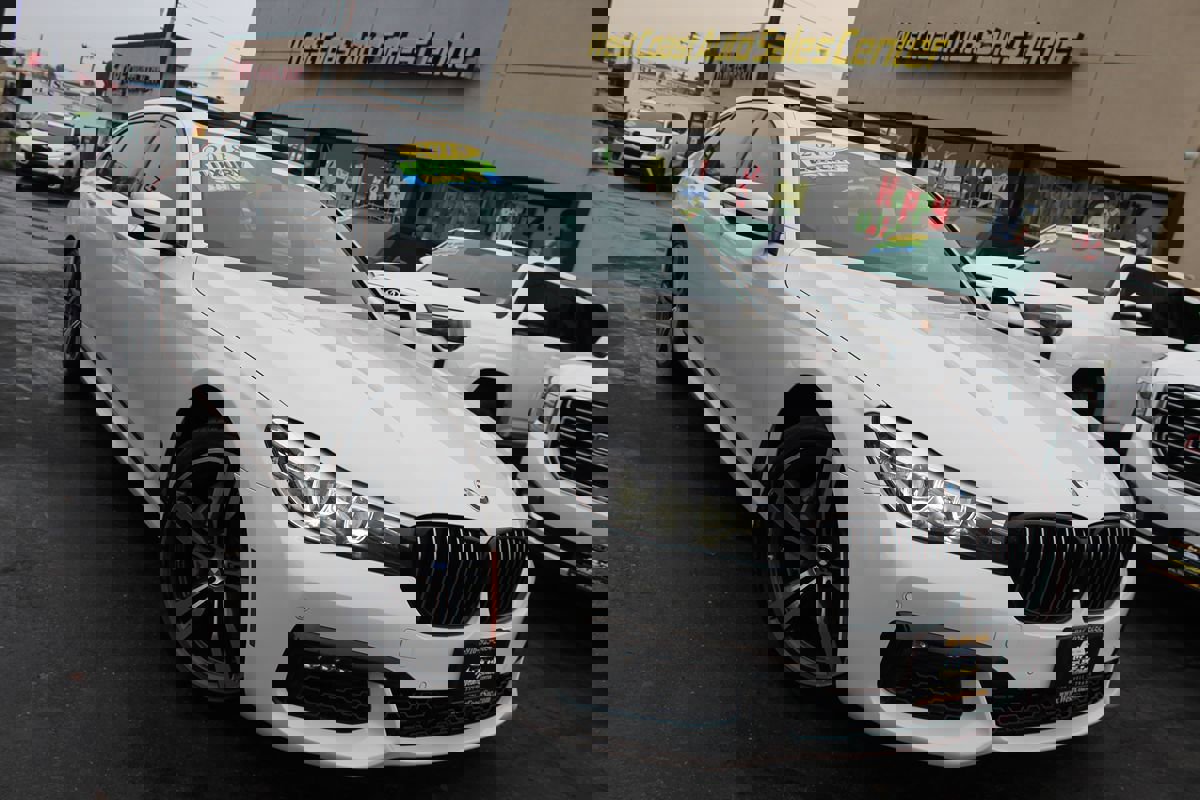 Used 2018 BMW 740i image 46