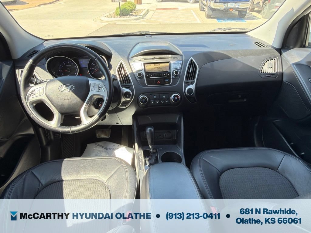 Used 2010 Hyundai Tucson GLS FWD image 3