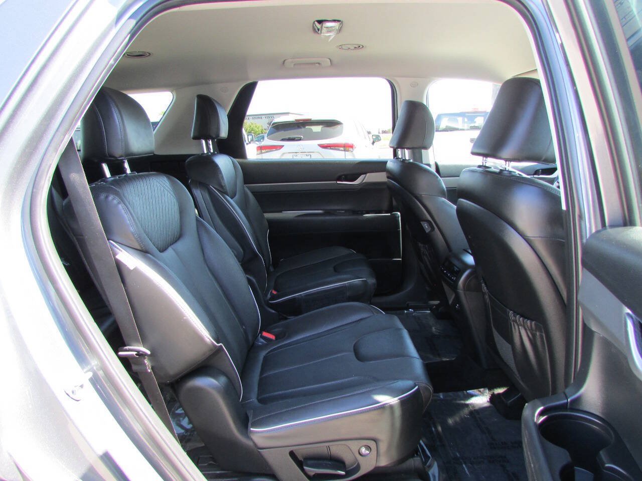 Used 2024 Hyundai Palisade SEL FWD image 34