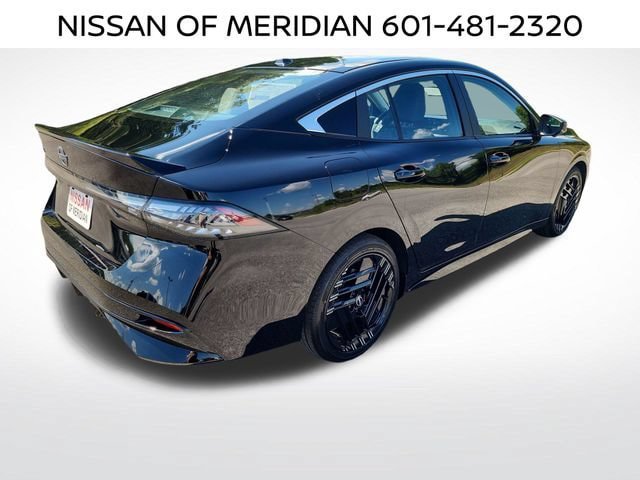 New 2027 Nissan Sentra SR w/ SR Premium Package FWD image 5
