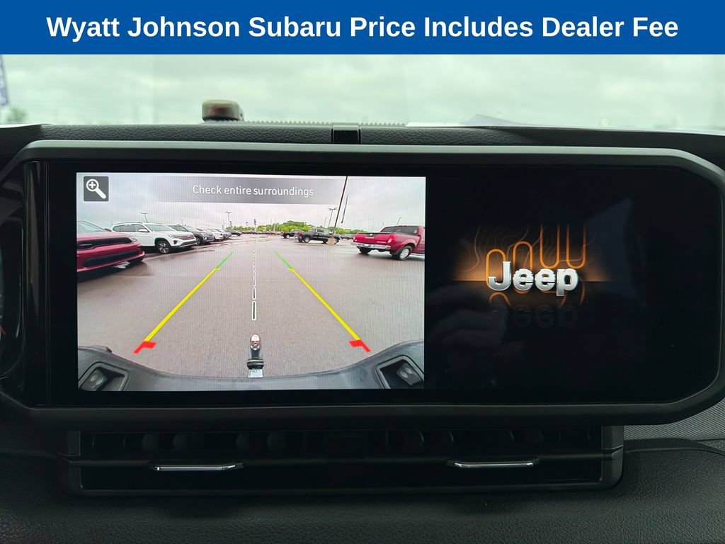 Used 2025 Jeep Gladiator Sport AWD/4WD image 24