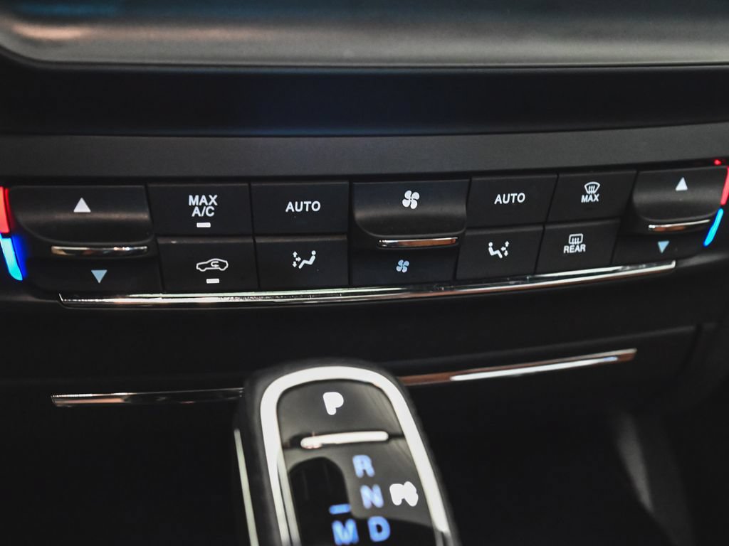 Used 2023 Maserati Ghibli Modena Q4 AWD/4WD image 24