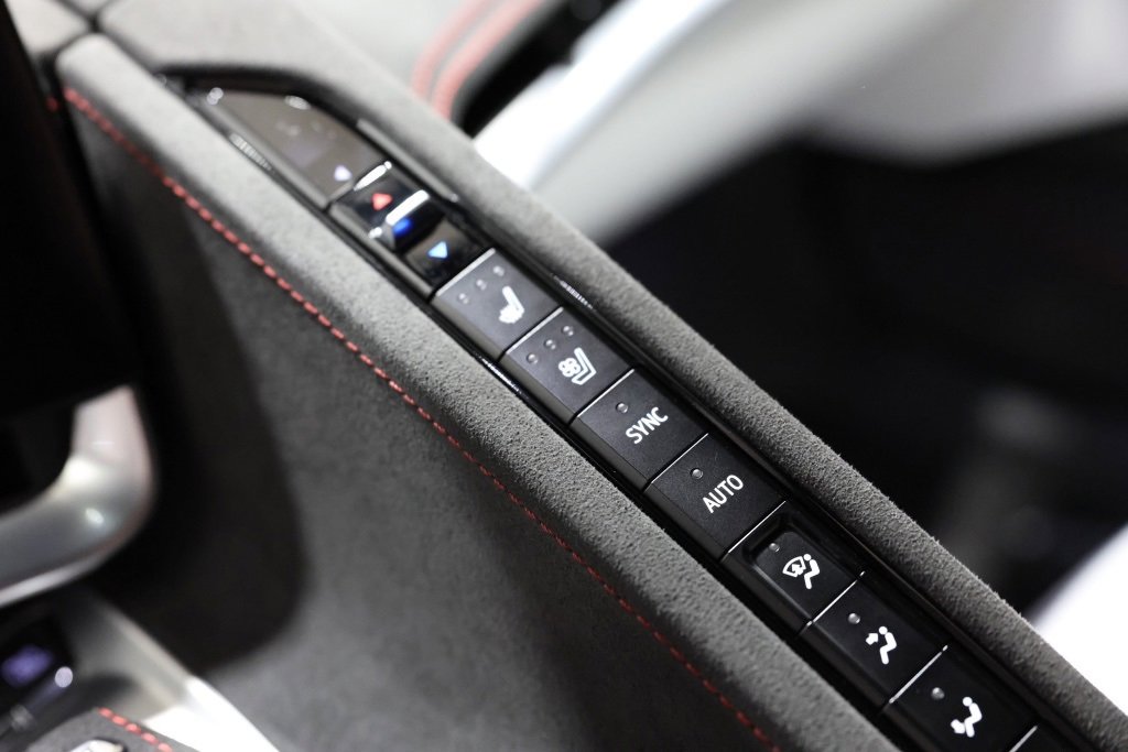 Used 2023 Chevrolet Corvette Stingray Premium Cpe w/ Z51 Performance Package image 38