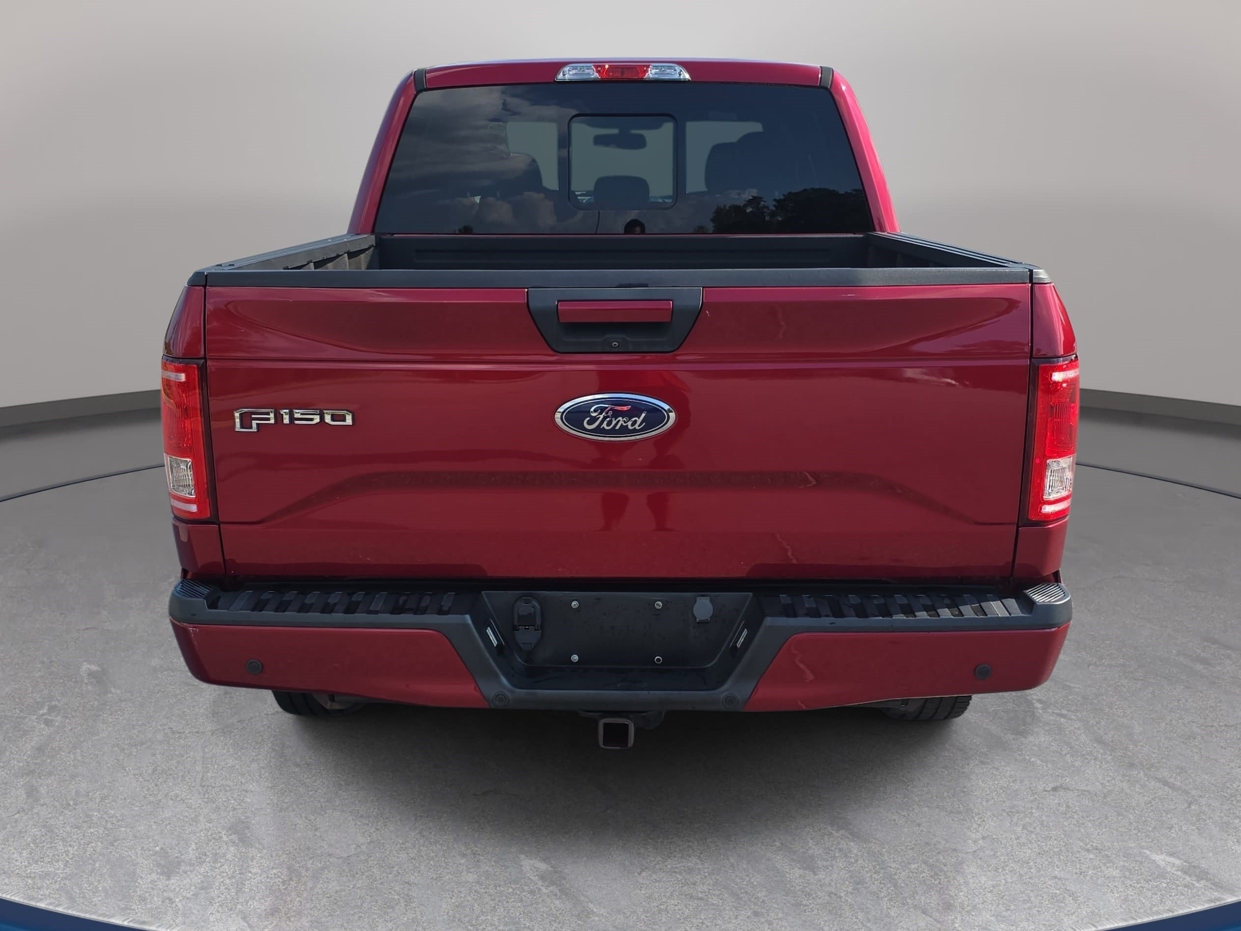 Used 2015 Ford F150 XLT w/ Equipment Group 302A Luxury RWD image 6
