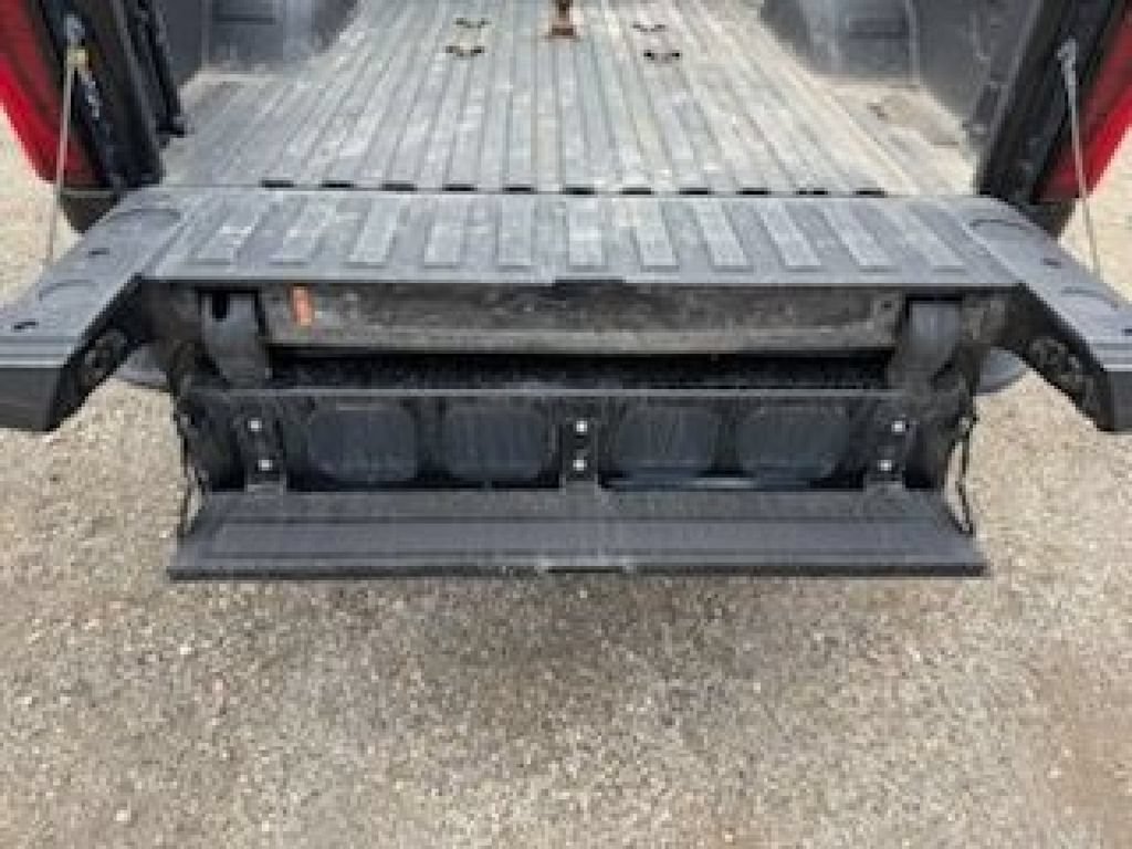 Used 2025 GMC Sierra 3500 Denali AWD/4WD image 19