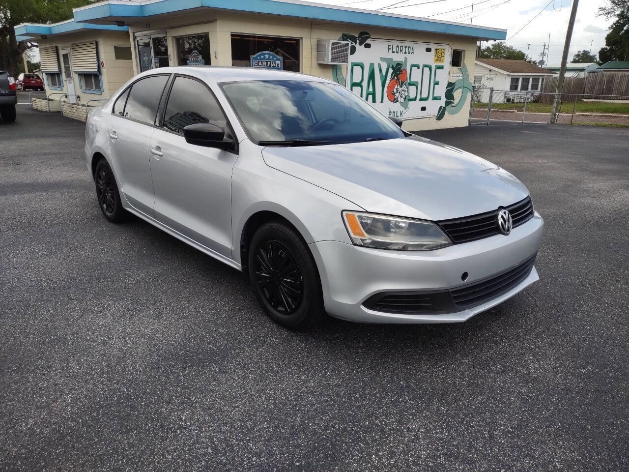 Used 2014 Volkswagen Jetta S image 3