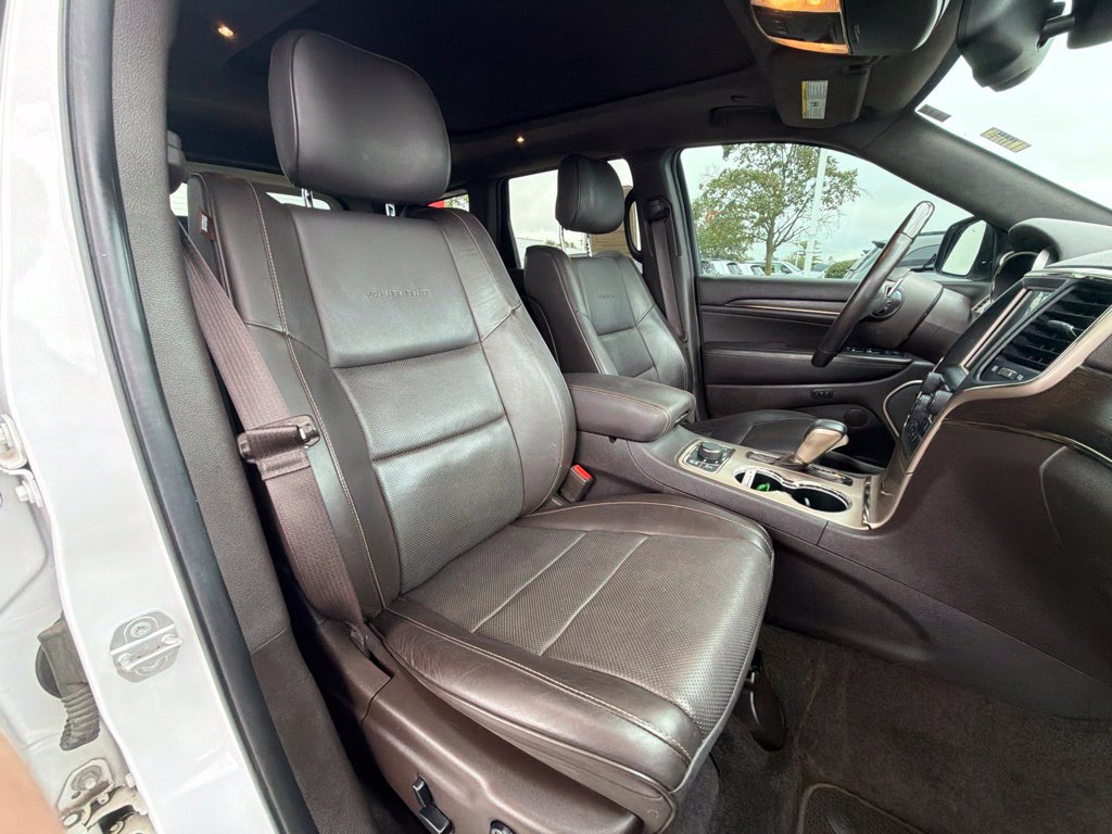 Used 2016 Jeep Grand Cherokee Summit AWD/4WD image 24