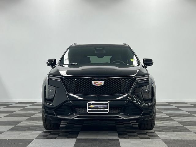 Used 2024 Cadillac XT4 Sport image 5