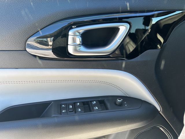 New 2026 Jeep Compass Limited image 12