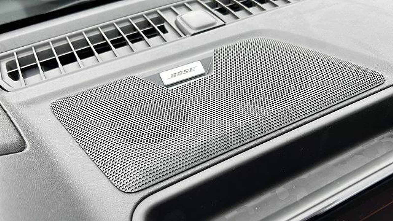 New 2026 Chevrolet Colorado ZR2 w/ Technology Package image 26