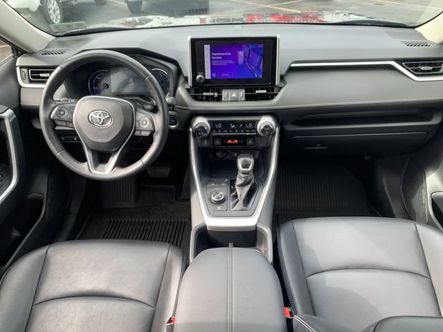 Used 2023 Toyota RAV4 XLE Premium AWD/4WD image 16