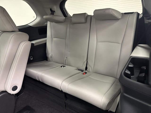 New 2026 Toyota Grand Highlander Platinum image 26