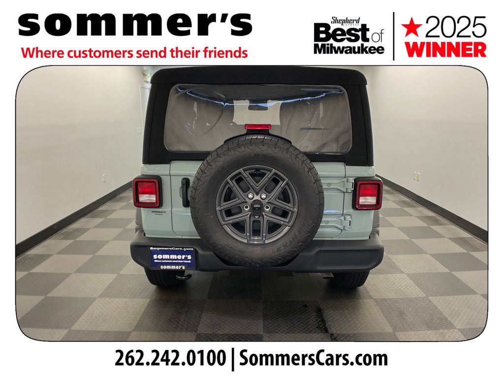 Used 2024 Jeep Wrangler Sport AWD/4WD image 4