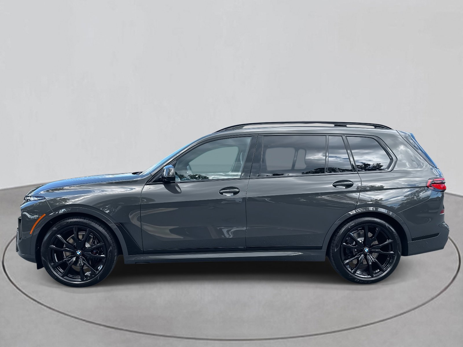 New 2026 BMW X7 xDrive40i w/ M Sport Package image 2