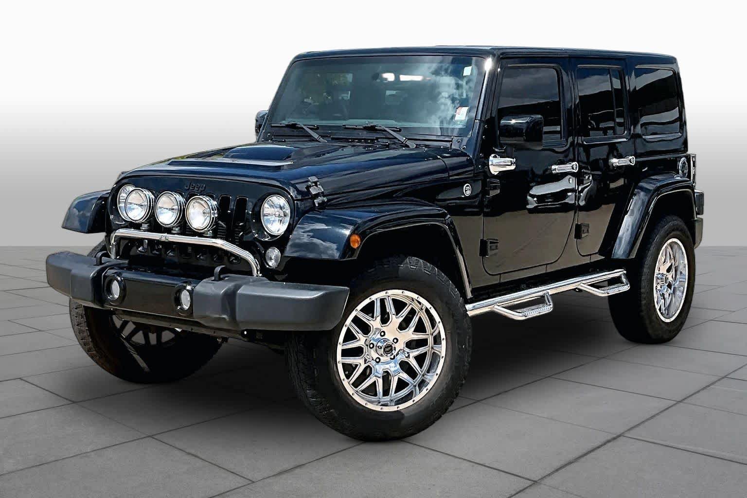 Used 2015 Jeep Wrangler Unlimited Sahara AWD/4WD image 2