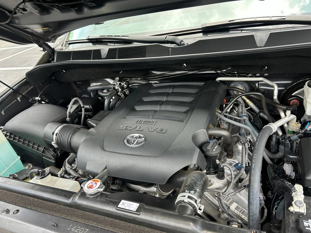 Used 2022 Toyota Sequoia Platinum AWD/4WD image 70