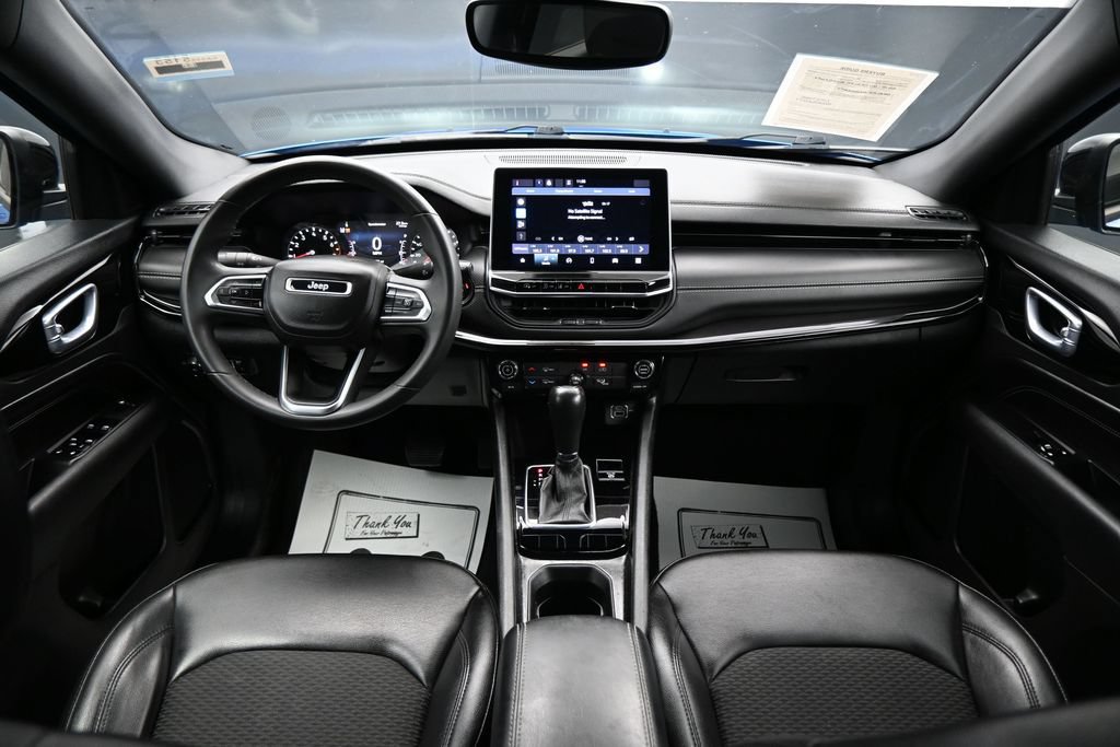 Used 2022 Jeep Compass Latitude FWD image 20