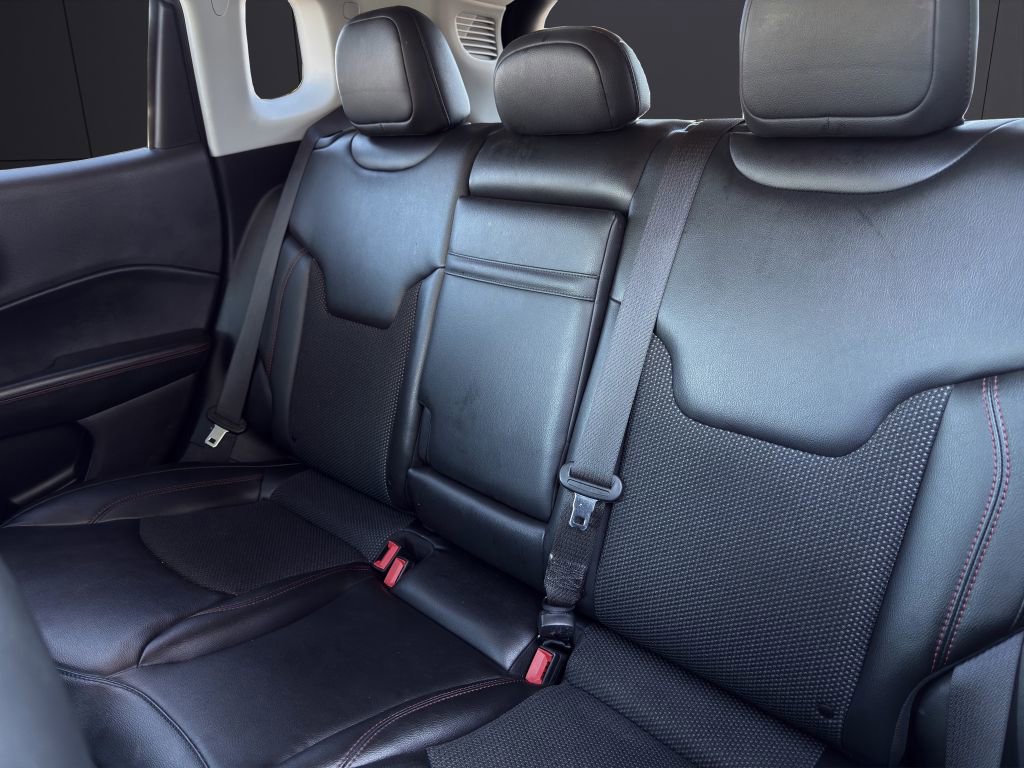 Used 2019 Jeep Compass Trailhawk w/ Cold Weather Group image 20