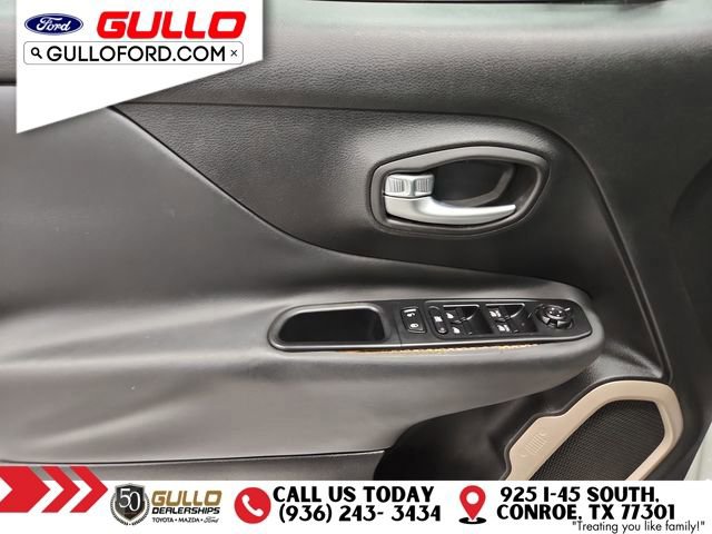 Used 2015 Jeep Renegade Limited AWD/4WD image 18