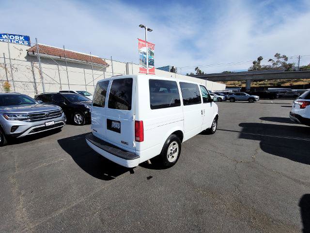 Used 2005 GMC Safari Passenger RWD image 8