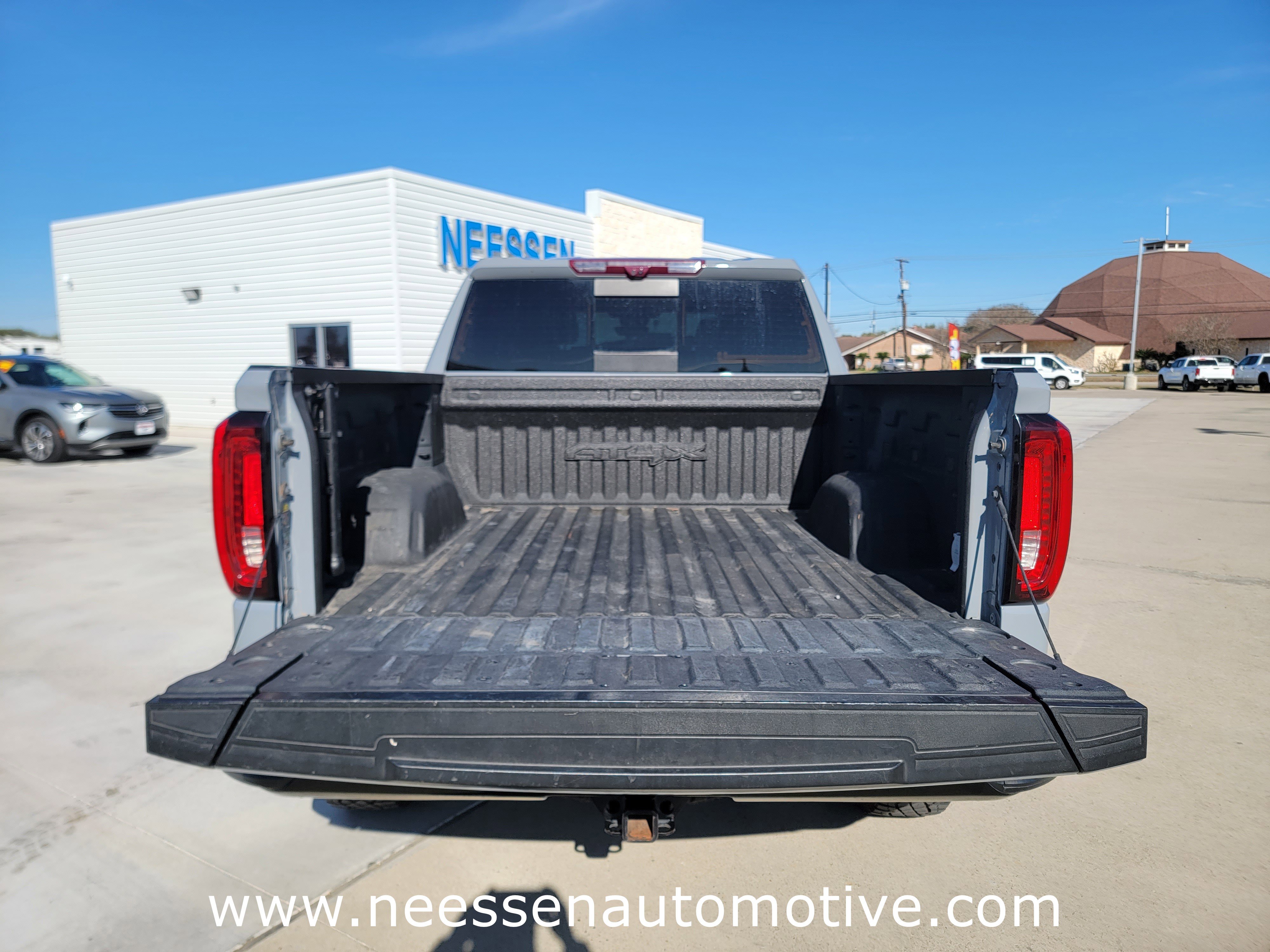 Used 2024 GMC Sierra 1500 AT4X image 31