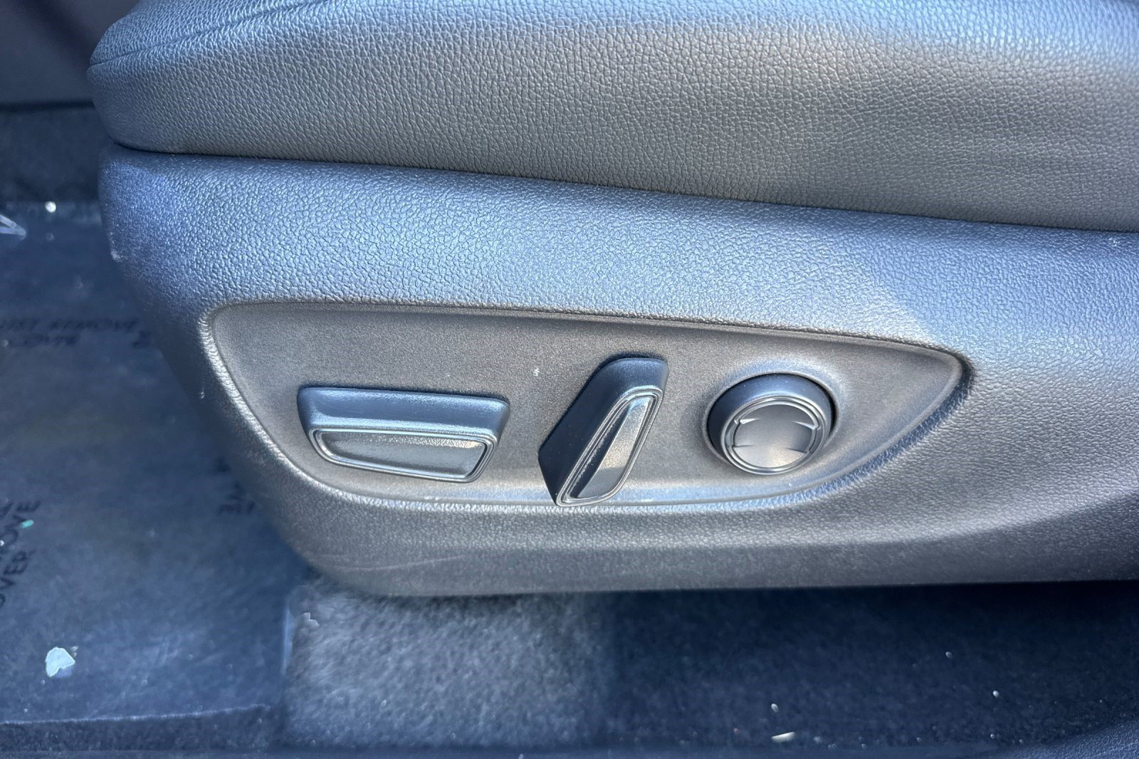 Used 2025 Toyota Grand Highlander FWD image 15