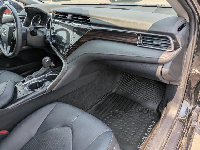Used 2020 Toyota Camry XLE FWD image 23