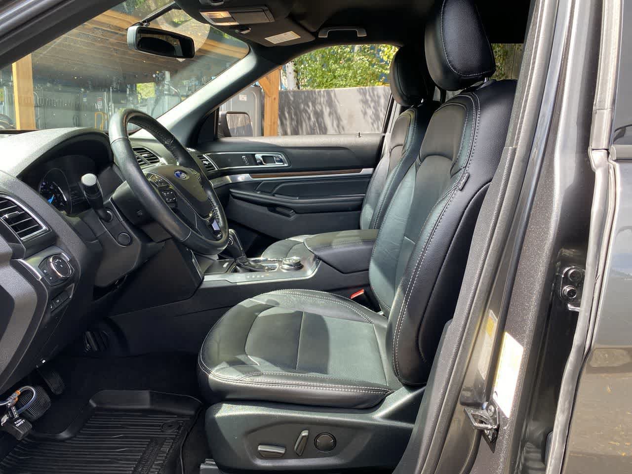 Used 2019 Ford Explorer Limited w/ Class III Trailer Tow Package AWD/4WD image 13
