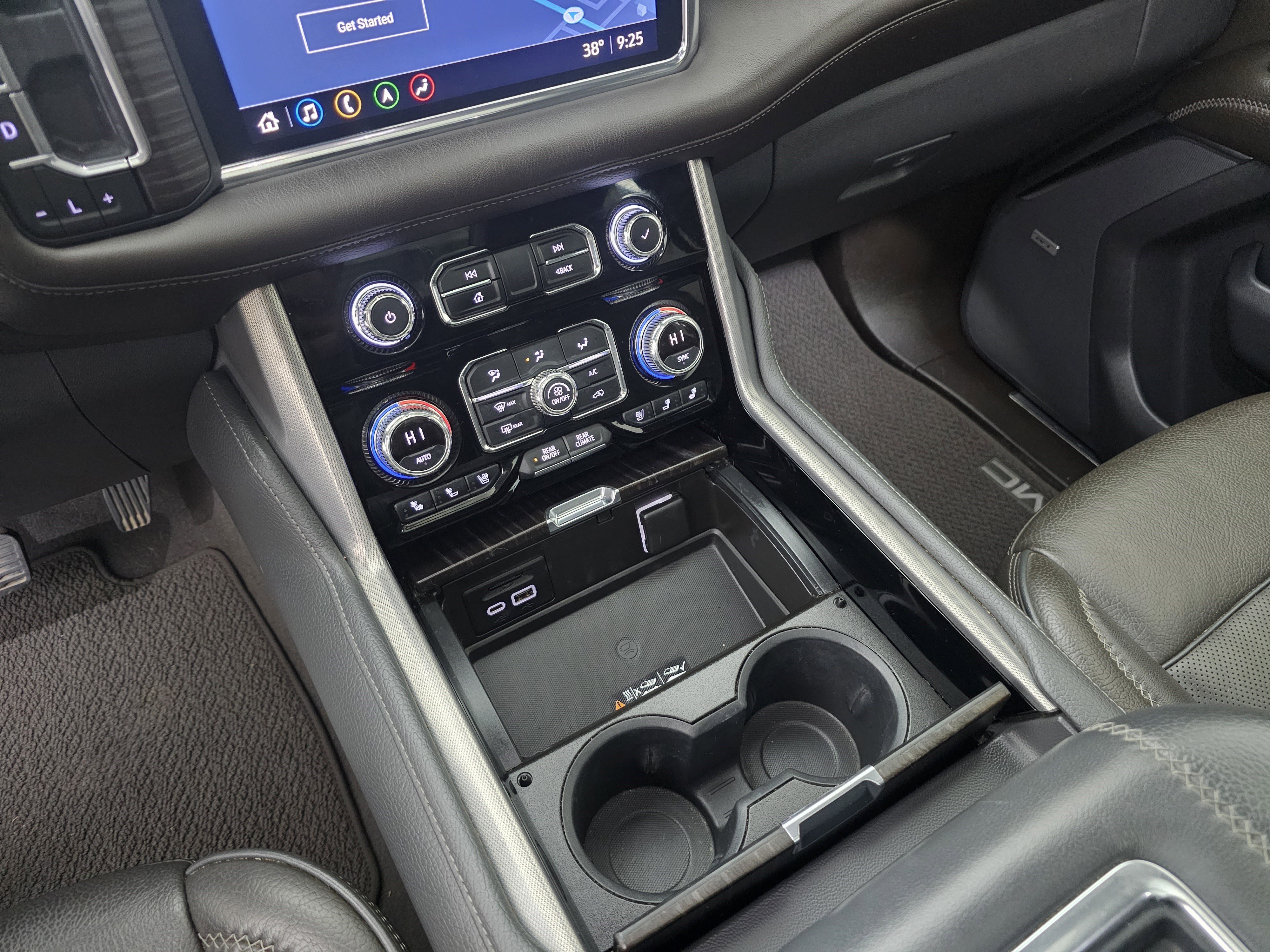 Used 2021 GMC Yukon XL Denali image 26