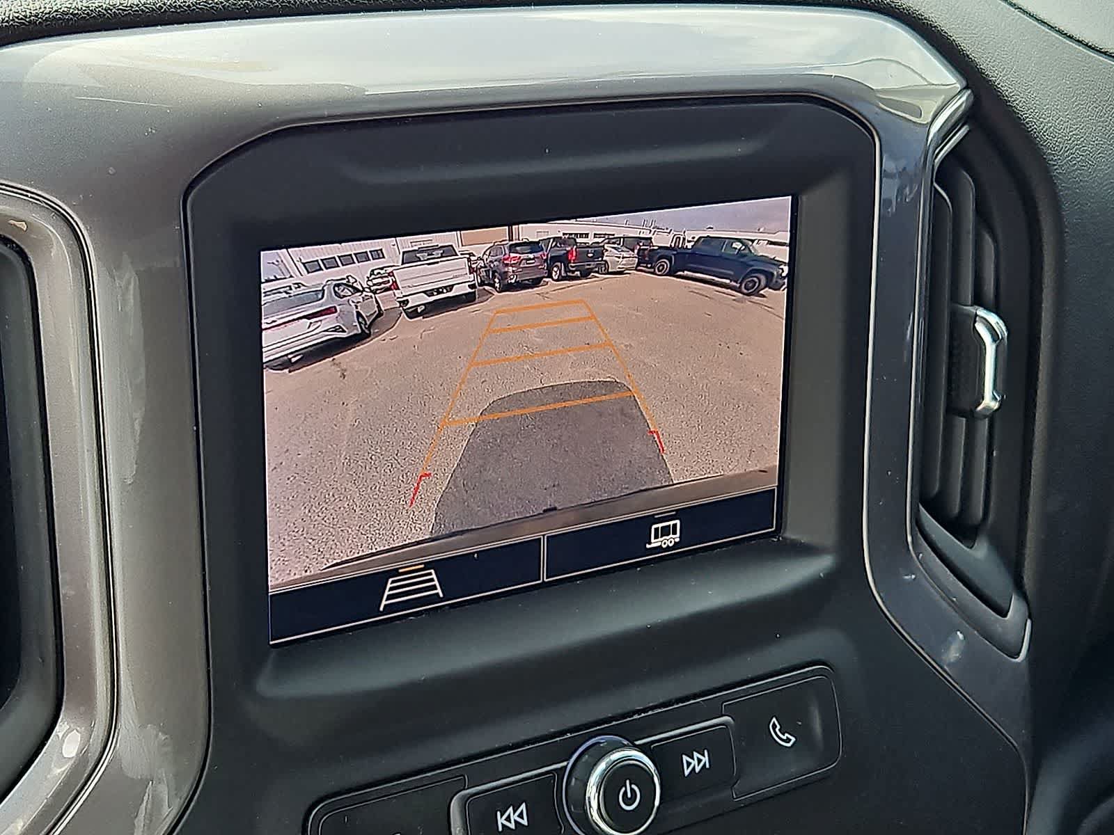 Used 2023 Chevrolet Silverado 1500 Custom AWD/4WD image 20
