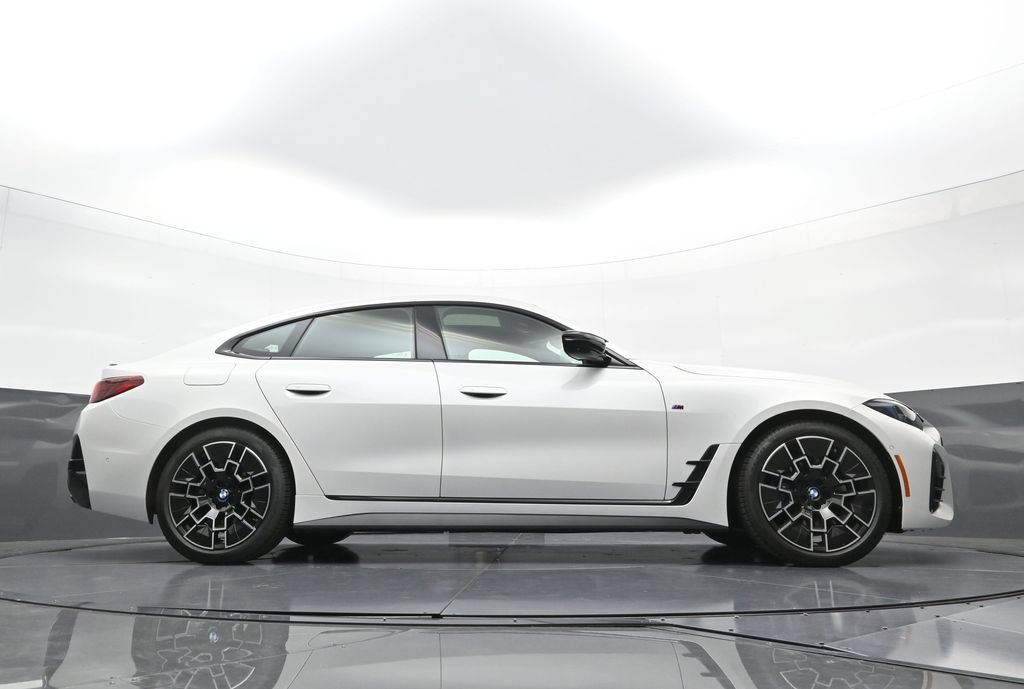 New 2026 BMW 440i xDrive w/ Premium Package AWD/4WD image 29