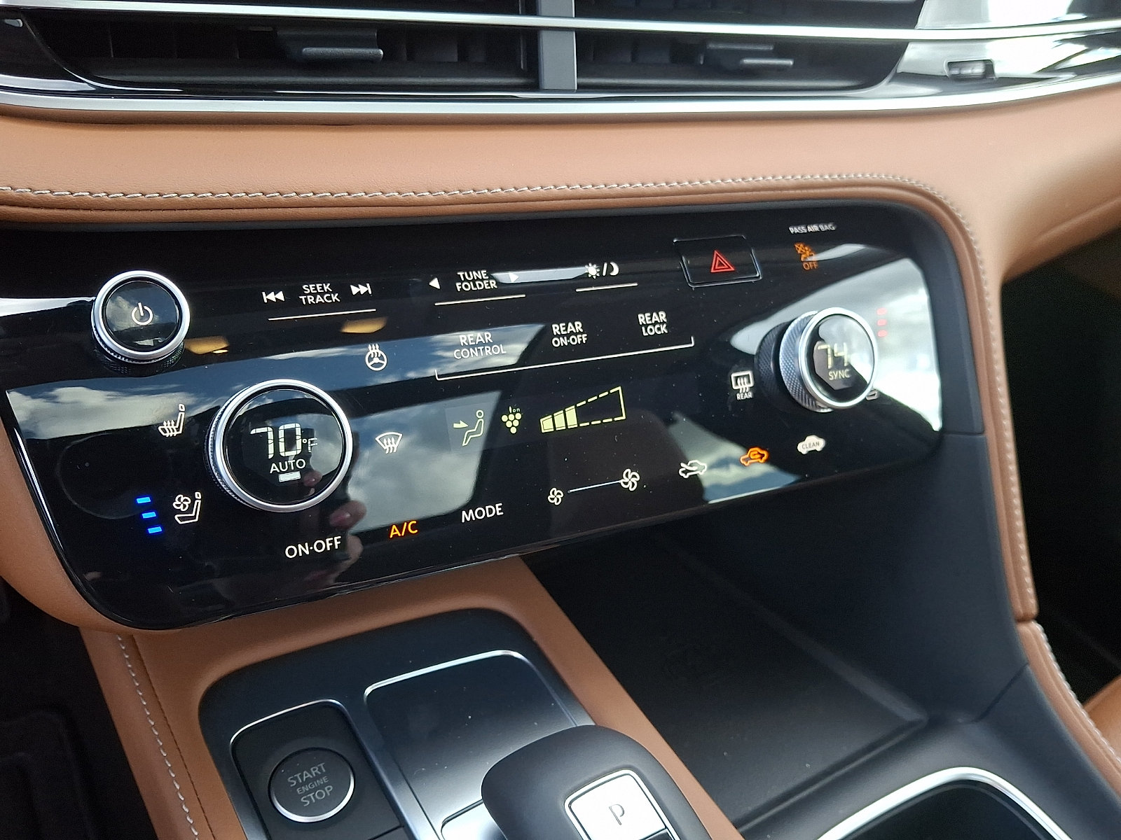 Certified 2025 INFINITI QX60 Sensory AWD/4WD image 16