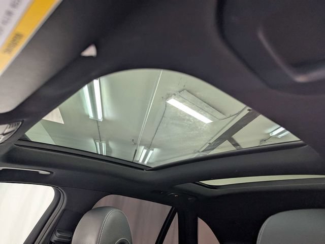 Used 2019 Mercedes-Benz GLC 300 4MATIC w/ Exterior Lighting Package image 13
