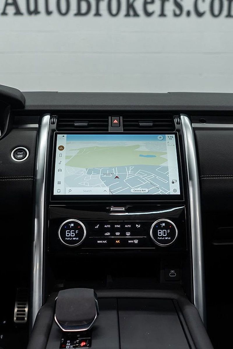 Used 2023 Land Rover Discovery S R-Dynamic image 37