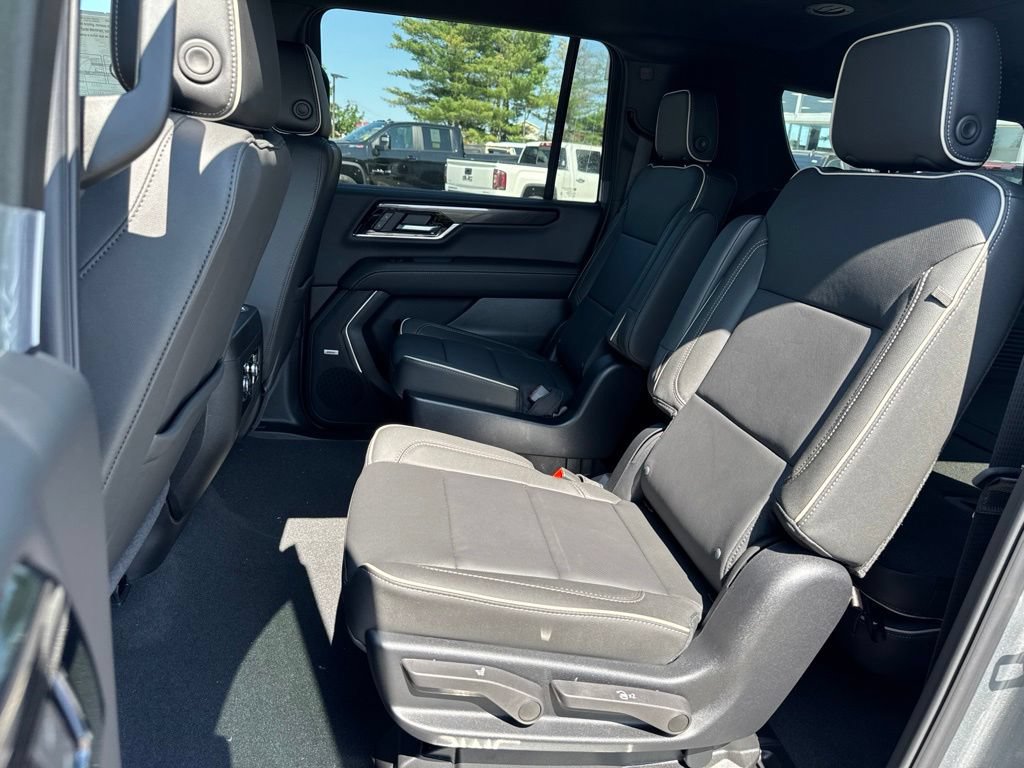 New 2026 GMC Yukon XL Elevation w/ LPO, Floor Liner Package AWD/4WD image 26