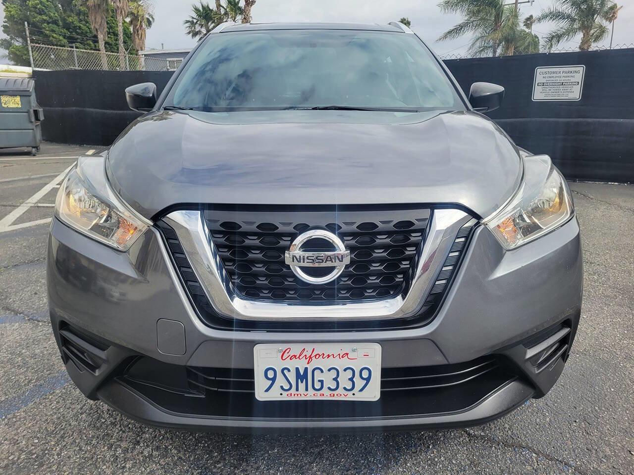 Used 2019 Nissan Kicks S FWD image 9