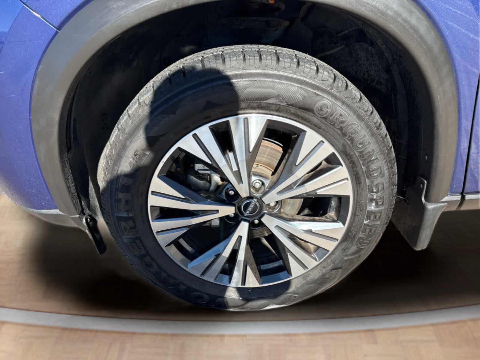 Used 2023 Nissan Rogue SV image 33