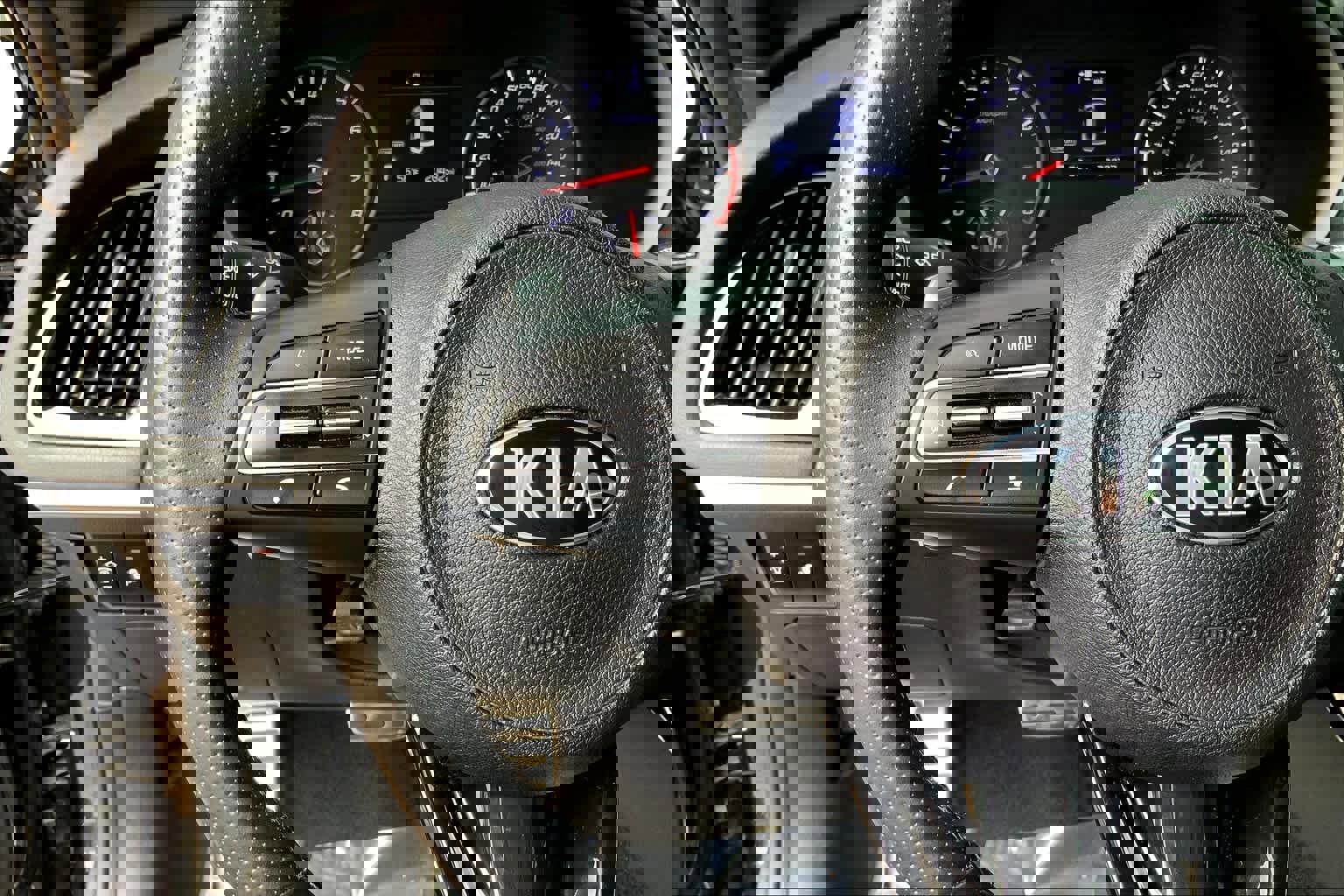 Used 2020 Kia Stinger GT image 23