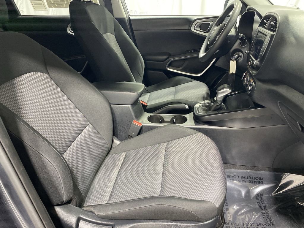 Used 2024 Kia Soul LX w/ Option Group 015 image 24