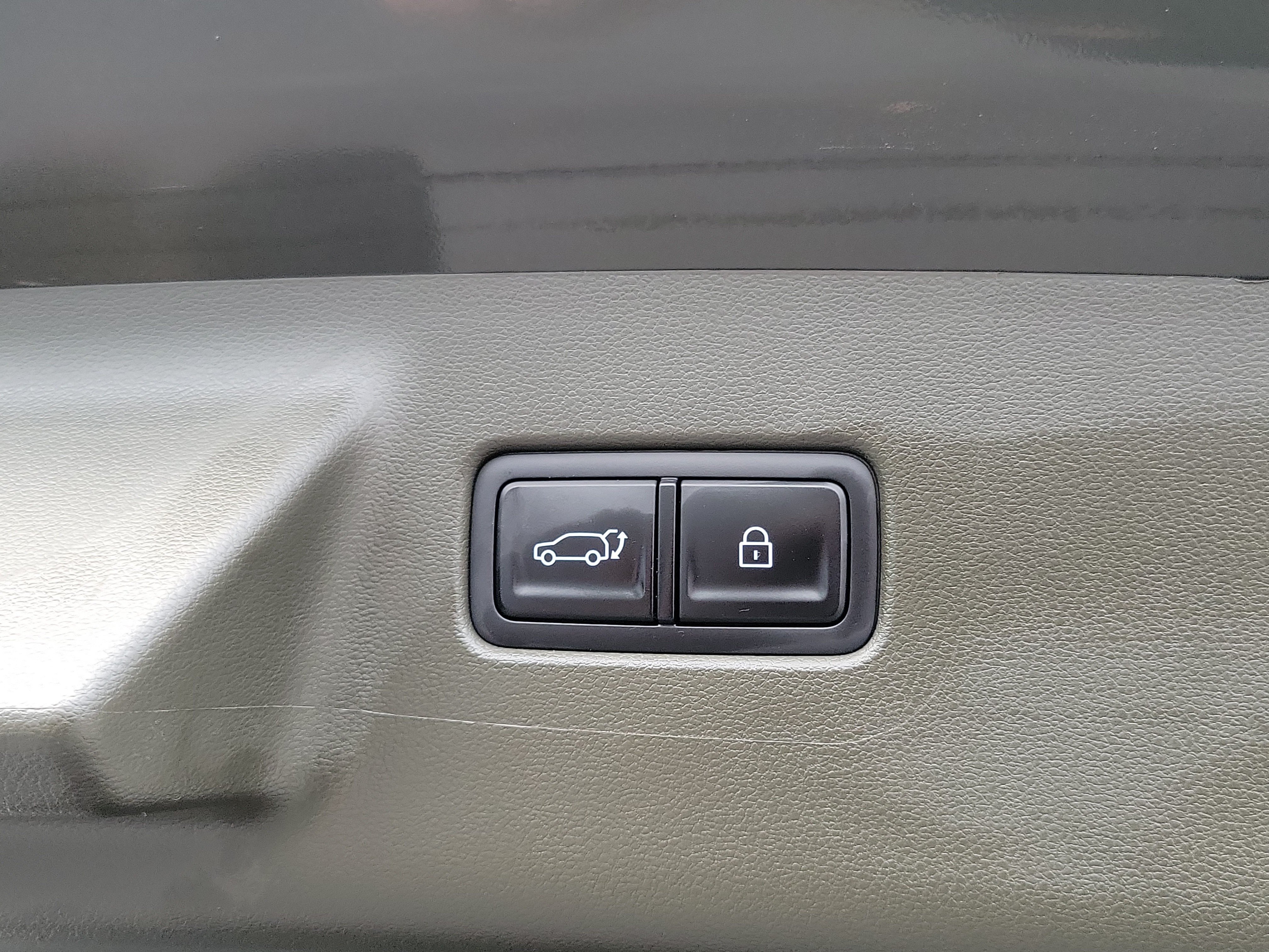 Used 2025 Hyundai Santa Fe Calligraphy AWD/4WD image 19