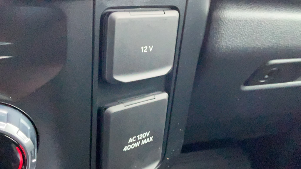 Used 2024 Ford F250 Lariat w/ Black Appearance Package AWD/4WD image 41