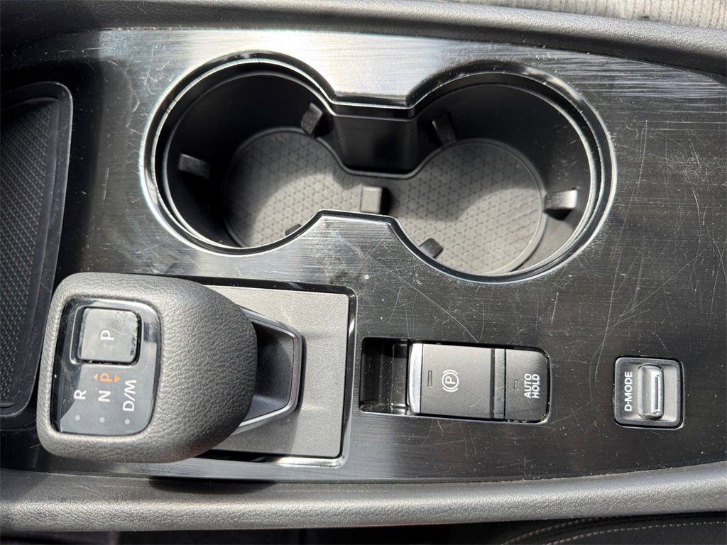 Used 2023 Nissan Rogue SV image 24