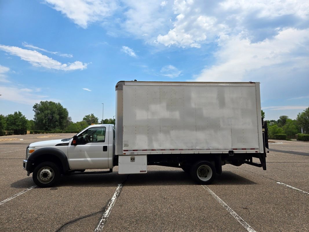 Used 2016 Ford F550 2WD Regular Cab Super Duty image 3