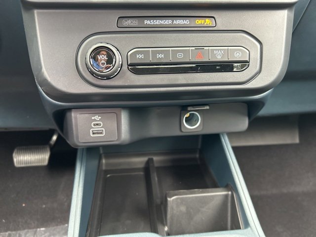 New 2025 Ford Maverick XL image 17