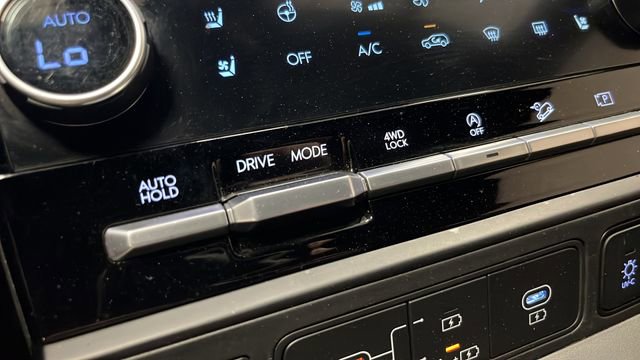 Used 2025 Hyundai Santa Fe Calligraphy AWD/4WD image 35