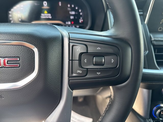 Used 2023 GMC Yukon SLT image 17