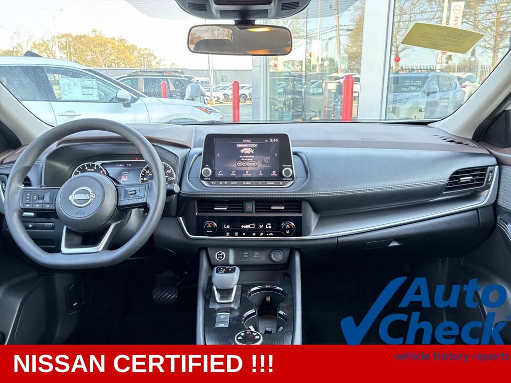 Certified 2023 Nissan Rogue SV AWD/4WD image 16