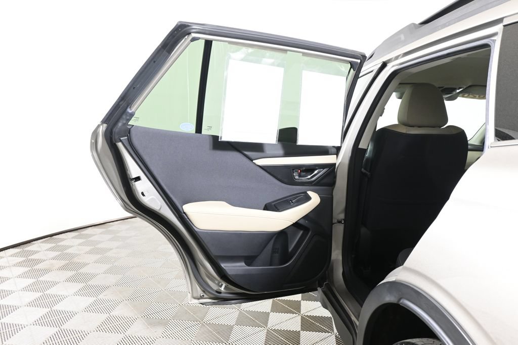 Used 2020 Subaru Outback Premium AWD/4WD image 30