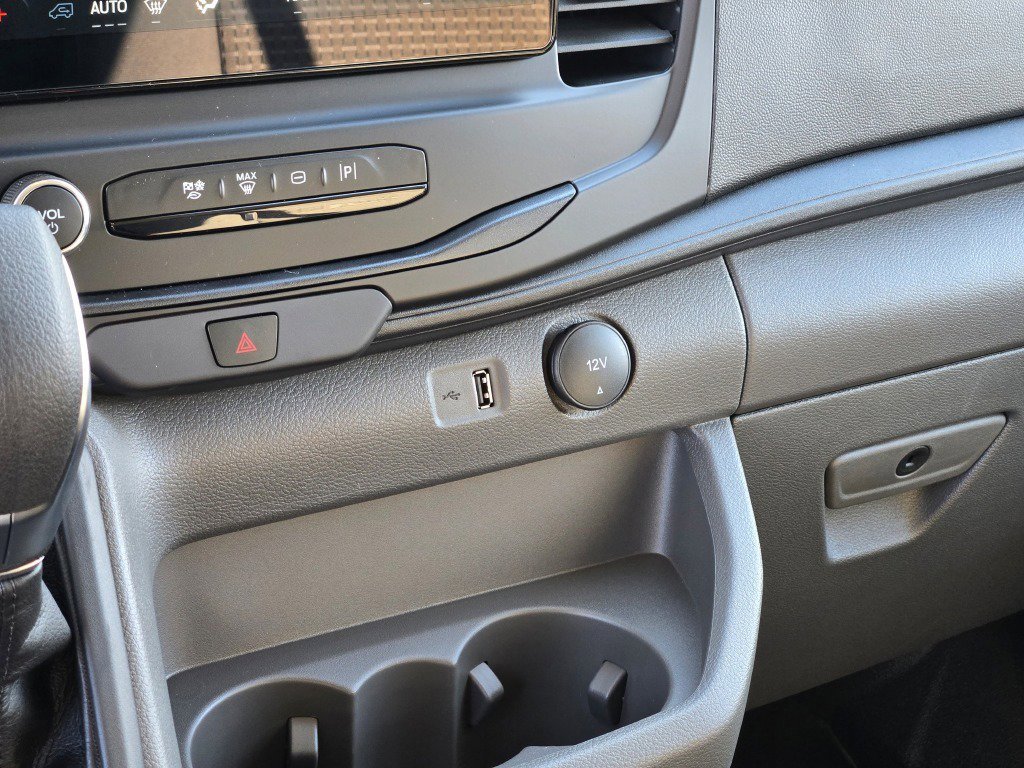 New 2026 Ford Transit 250 Low Roof image 18