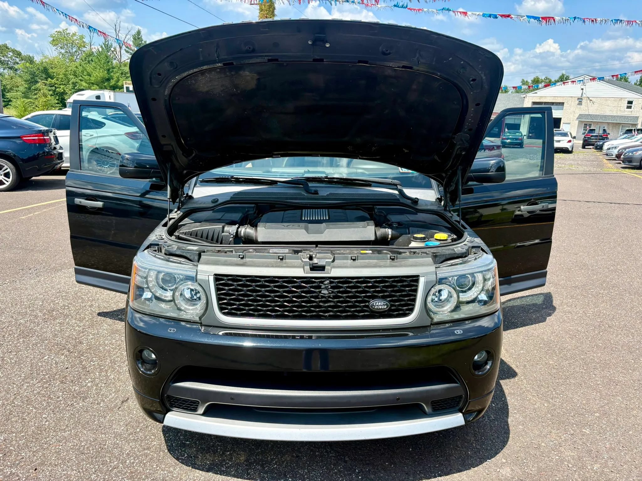 Used 2011 Land Rover Range Rover Sport HSE LUX AWD/4WD image 9